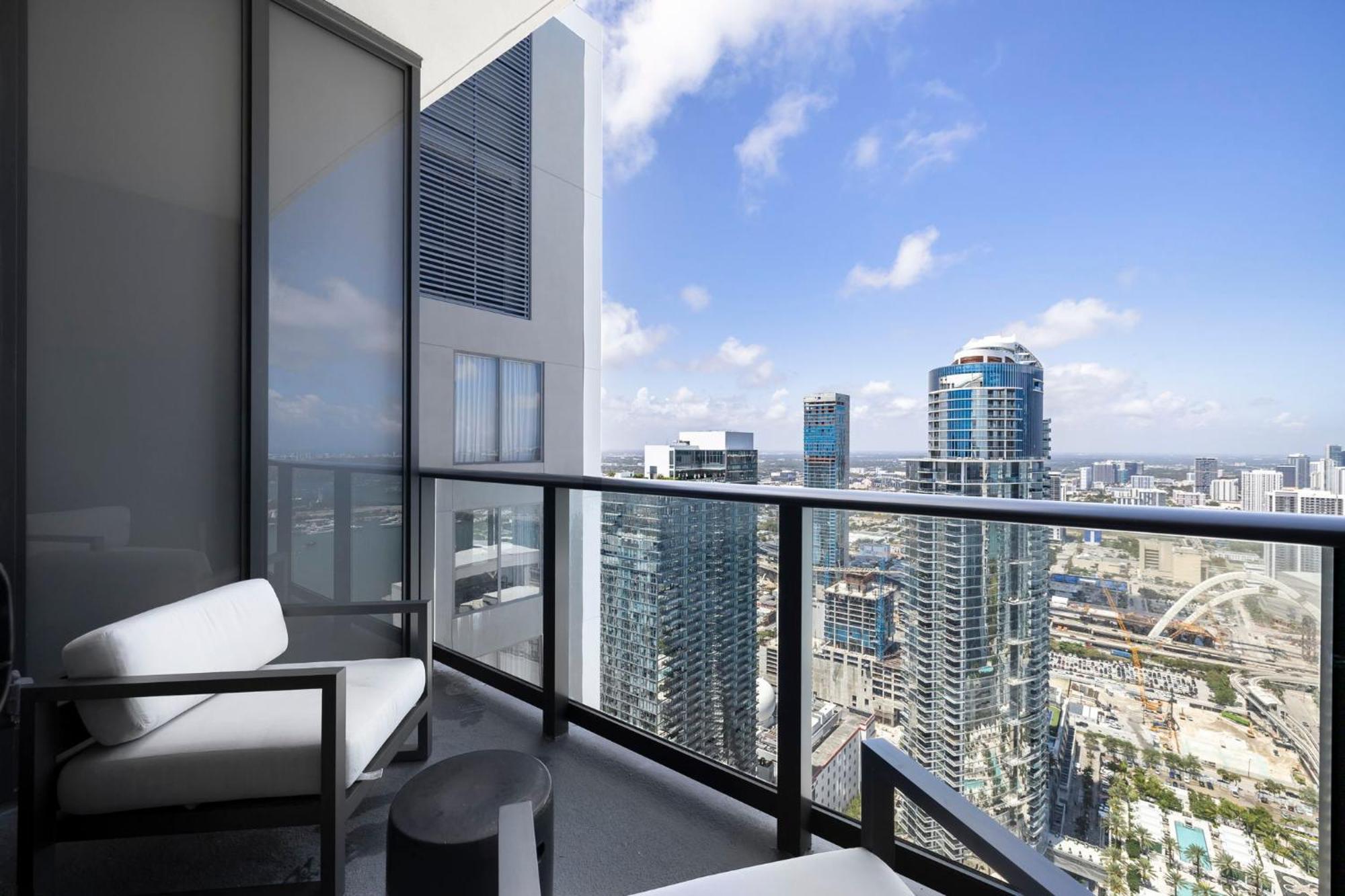 Elegant W Location! Miami