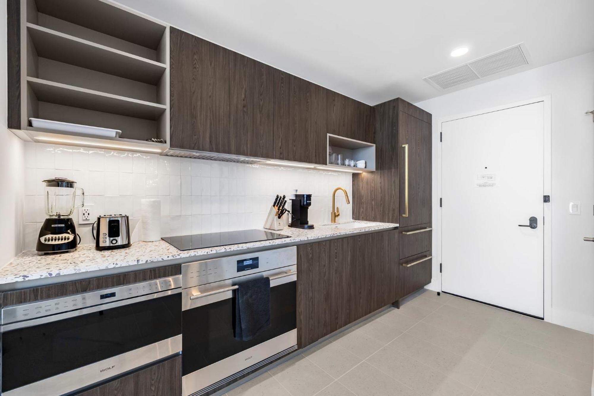 Elegant W Location! *